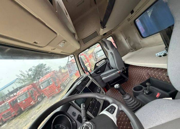 二手东风商用车 300马力 载货车