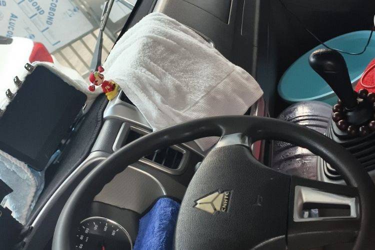 重汽HOWO轻卡 109马力 载货车