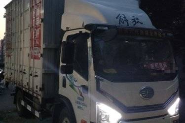 二手解放 虎6G 俄罗斯版 160马力 排半载货车(国六) 单桥 潍柴二手载货车