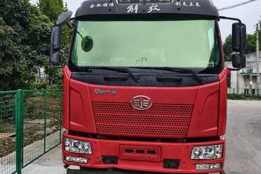 二手随车吊 一汽解放 解放J6L 180 5.6 4X2图片