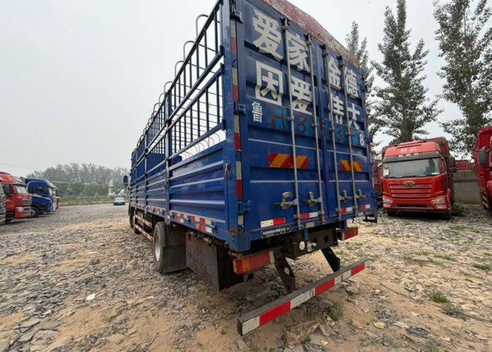 二手东风商用车 300马力 载货车