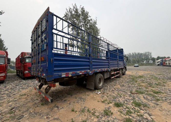 二手东风商用车 300马力 载货车