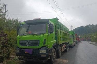 二手东风商用车 天龙KC重卡 350马力 8X4 7.2米自卸车(国五) 前四后八 雷诺二手自卸车 黄牌图片