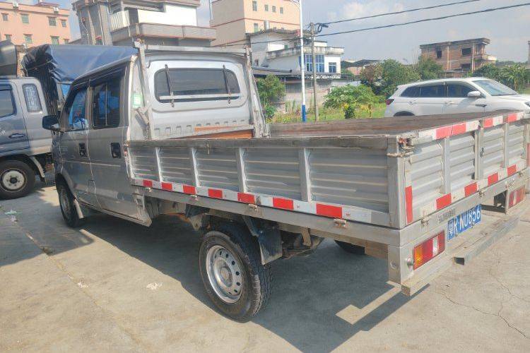东风小康 122马力 载货车