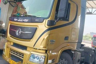 二手东风商用车 天龙旗舰KX 2018款 450马力 6X4牵引车(速比3.64)(国五) 双驱 东风康明斯二手牵引车 黄牌图片