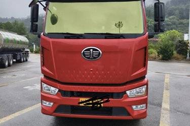 二手一汽解放J6L 精英版 7.8L柴油 320马力 4X2 法士特8档 高顶 6.75米排半仓栅式载货车(国六) 单桥 大柴二手载货车 黄牌图片