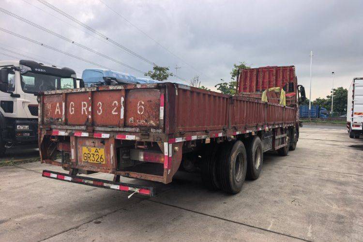 东风柳汽乘龙 420马力 载货车