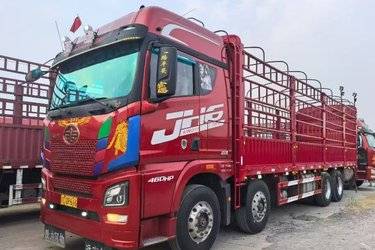 二手青岛解放 JH6重卡 460马力 8X4 9.4米载货车底盘(国五) 前四后八 锡柴二手载货车 黄牌