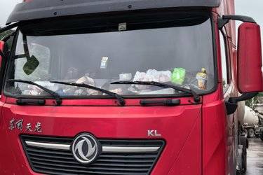 二手东风商用车 新天龙KL重卡 465马力 6X4牵引车(国五) 双驱 康明斯二手牵引车 黄牌