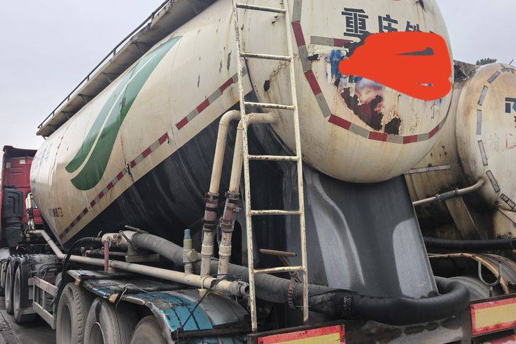 二手东风商用车 465马力 牵引车