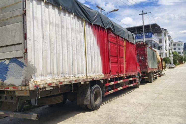 二手东风商用车 245马力 载货车