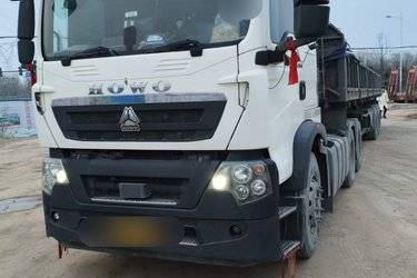 二手中国重汽 HOWO TX重卡 460马力 6X4 牵引车(国五) 双驱 曼二手牵引车 黄牌图片