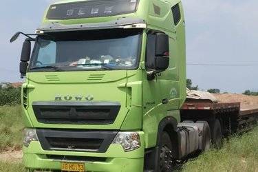 二手中国重汽 HOWO T7H重卡 540马力 6X4牵引车(国五) 双驱 曼二手牵引车 黄牌图片