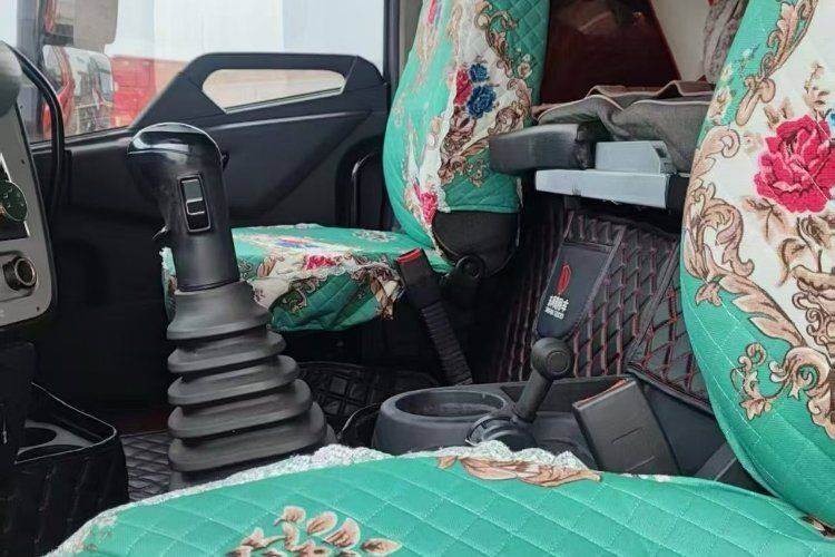 二手东风商用车 465马力 载货车