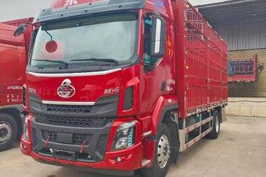 二手东风柳汽 乘龙H5 320马力 4X2 6.8米AMT自动档仓栅式载货车(国六) 单桥 玉柴二手载货车 黄牌图片
