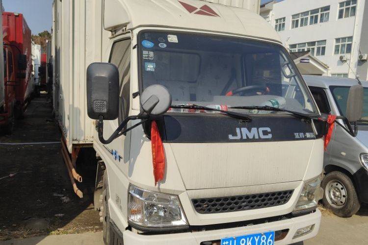二手江铃汽车 120马力 载货车