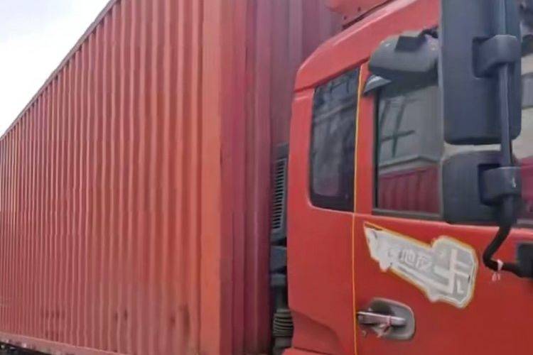二手东风商用车 180马力 载货车
