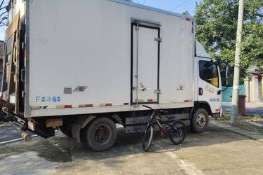 二手冷藏车 一汽解放 解放J6P 135 4.2 4X2