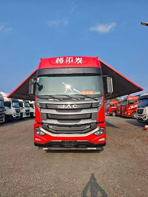 江淮格尔发 240马力 载货车