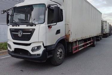二手东风商用车 天锦KR 245马力 4X2 9.8米厢式载货车(国五) 单桥 康明斯二手载货车 黄牌