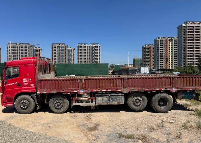 二手三环十通 270马力 载货车