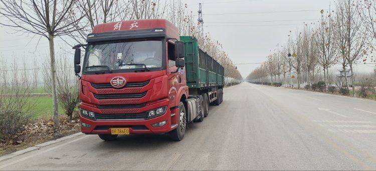 二手青岛解放 460马力 牵引车