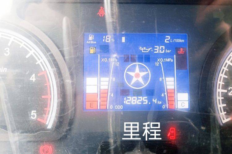 二手大运轻卡 156马力 载货车