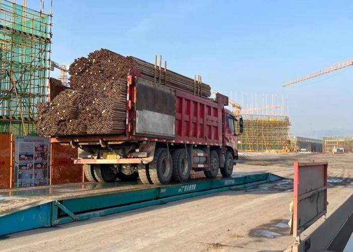 二手东风商用车 310马力 自卸车