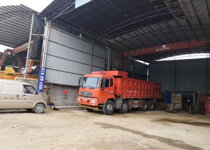 二手东风商用车 310马力 自卸车