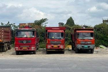 二手东风商用车 天锦重卡 310马力 8X4 6.8米自卸车(国五) 前四后八 玉柴二手自卸车 黄牌图片