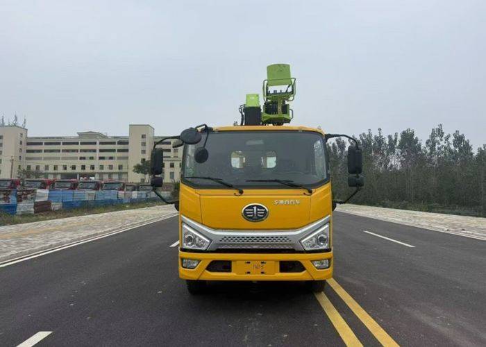 二手一汽解放轻卡 190马力 专用车