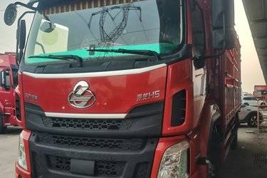 二手东风柳汽 乘龙H5中卡 240马力 4X2 6.8米仓栅式载货车(国五) 单桥 玉柴二手载货车 黄牌图片
