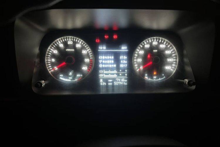 二手一汽解放轻卡 140马力 载货车