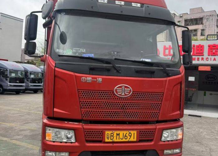 二手一汽解放 220马力 载货车