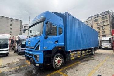 二手东风 多利卡D12 260马力 4X2 9.75米厢式载货车(国六) 单桥 东风康明斯二手载货车 黄牌图片