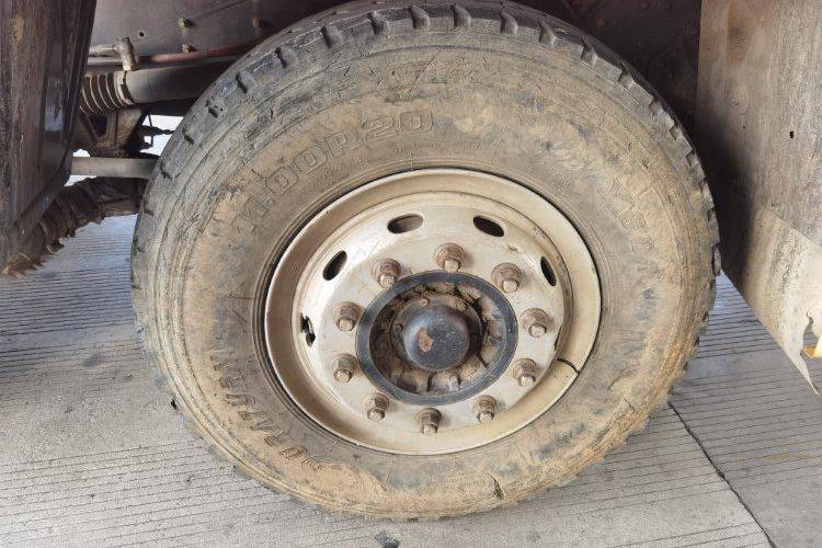 二手江淮格尔发 310马力 载货车