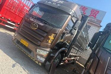 二手一汽解放 J6L中卡 精英版 260马力 4X2 6.75米仓栅式载货车(国六) 单桥 大柴二手载货车 黄牌