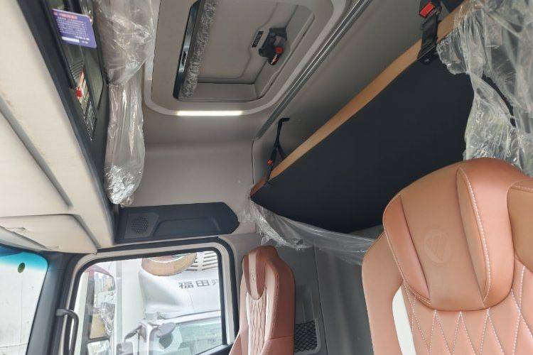二手欧曼重卡(原福田欧曼) 350马力 专用车