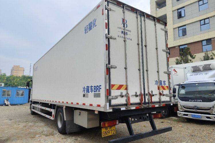 二手欧曼重卡(原福田欧曼) 350马力 专用车