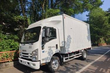二手庆铃 五十铃M100 120马力 4.13米单排厢式轻卡(国六) 单桥 庆铃五十铃二手载货车 蓝牌图片