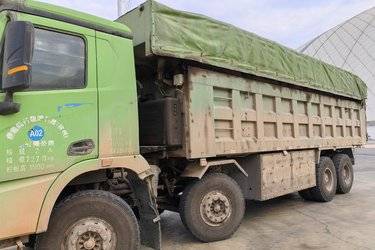 二手徐工 漢風E7 8X4 8米换电式纯电动自卸车350kWh  二手电动卡车电动自卸车图片