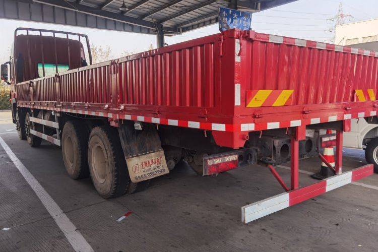 二手江淮格尔发 310马力 载货车