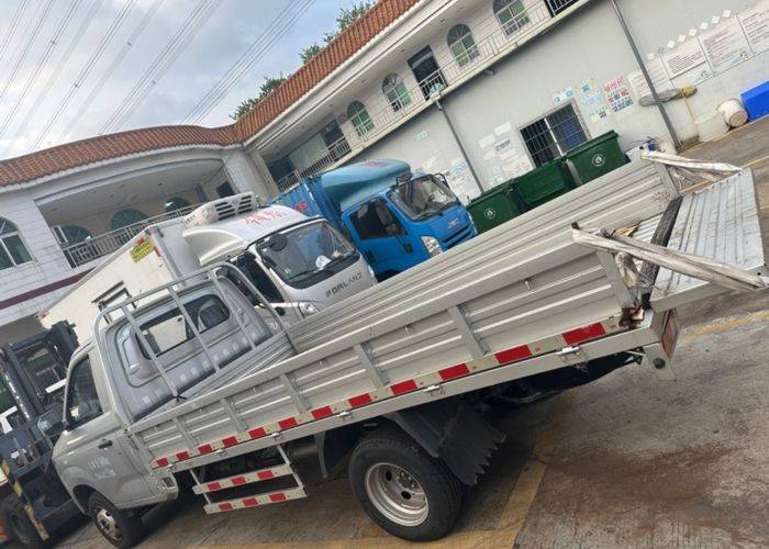 东风小康 105马力 载货车