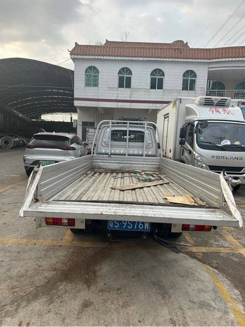 东风小康 105马力 载货车