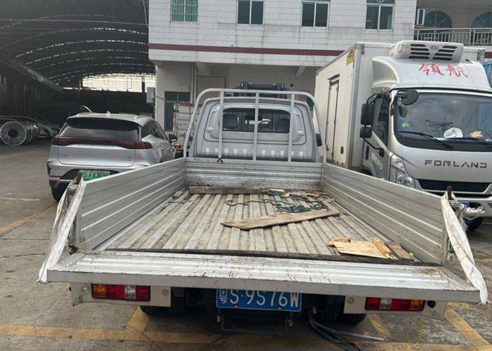 东风小康 105马力 载货车