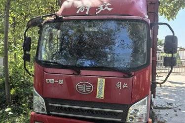 二手解放 虎VN 110马力 4.21米单排仓栅式轻卡(5挡)(国五) 单桥 潍柴二手载货车 蓝牌图片