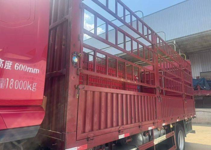 二手东风柳汽乘龙 270马力 载货车
