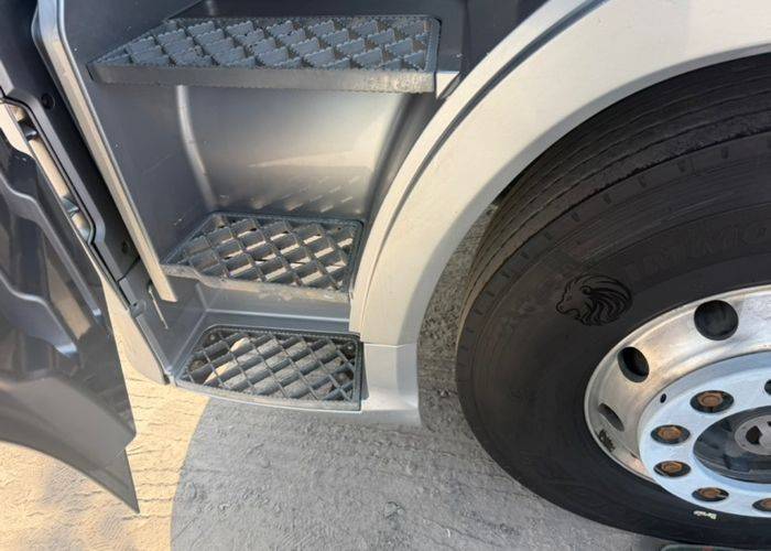 二手一汽解放 460马力 载货车