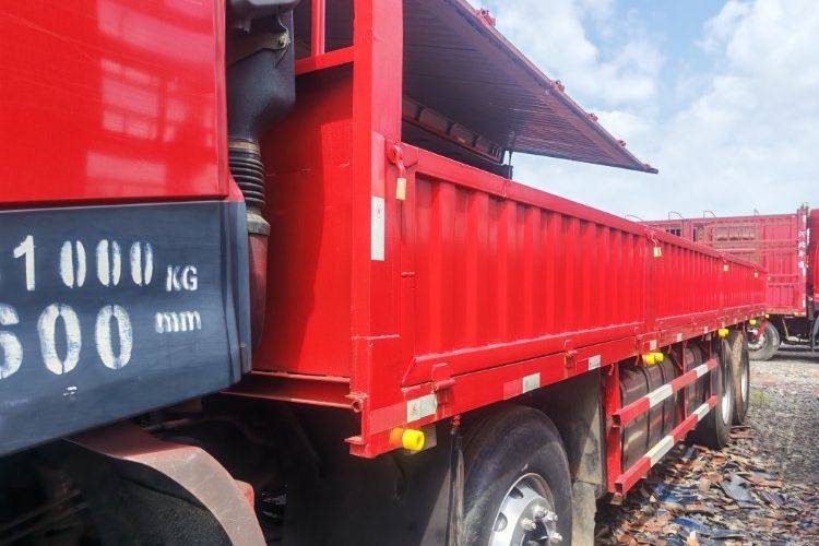 二手东风商用车 465马力 载货车