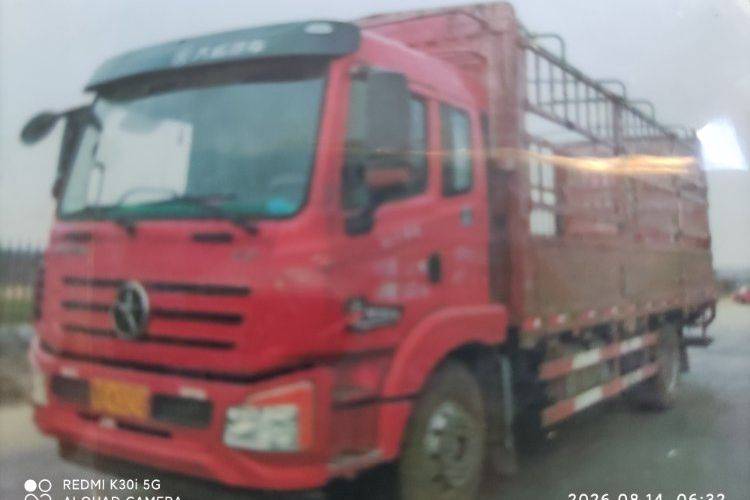 二手湖北大运 180马力 载货车